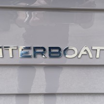 Interboat intender 820