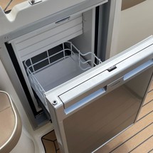 Interboat intender 820