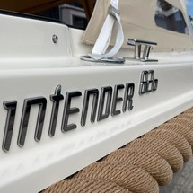 Interboat intender 820