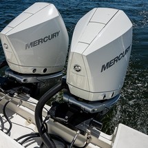 Boston Whaler 330 Outrage