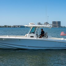 Boston Whaler 330 Outrage