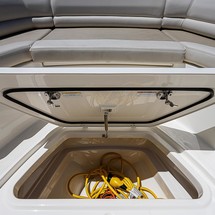 Boston Whaler 330 Outrage