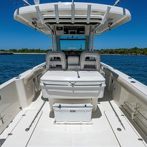 Boston Whaler 330 Outrage