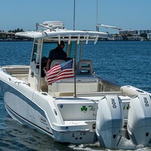 Boston Whaler 330 Outrage