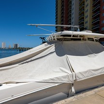 Boston Whaler 330 Outrage