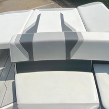Regal 2000 ES