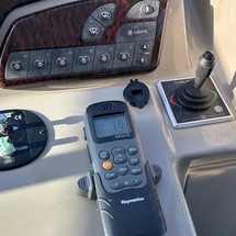 Sea Ray 350 Sundancer