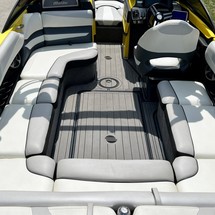 Malibu Wakesetter 23 LSV