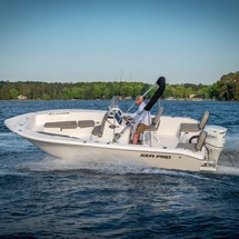 Angler Pro Boats 2900 center console