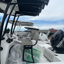 Angler Pro Boats 2900 center console