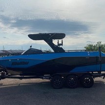 Malibu Wakesetter 25 LSV