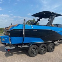 Malibu Wakesetter 25 LSV