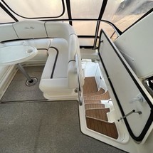 Sea ray 420 sedan bridge