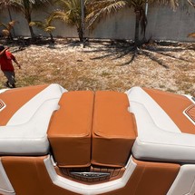 Super Air Nautique G23