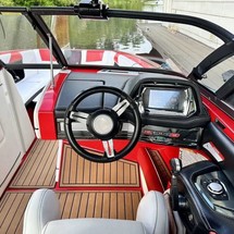 Super Air Nautique G25