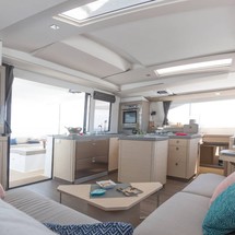 Fountaine Pajot Saona 47